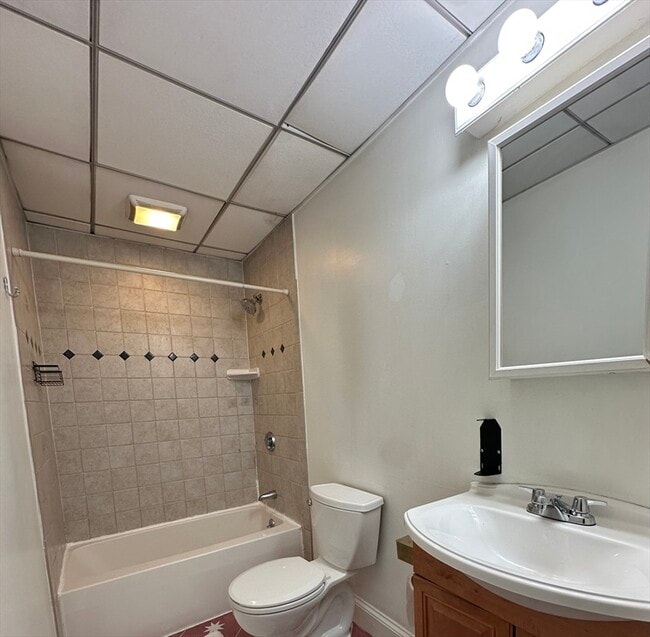 Building Photo - 18 Appleton St