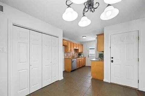 Photo - 2733 E Wentwood Dr House