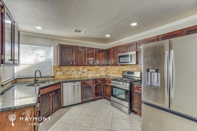 Building Photo - 3010 Fort Stockton Dr