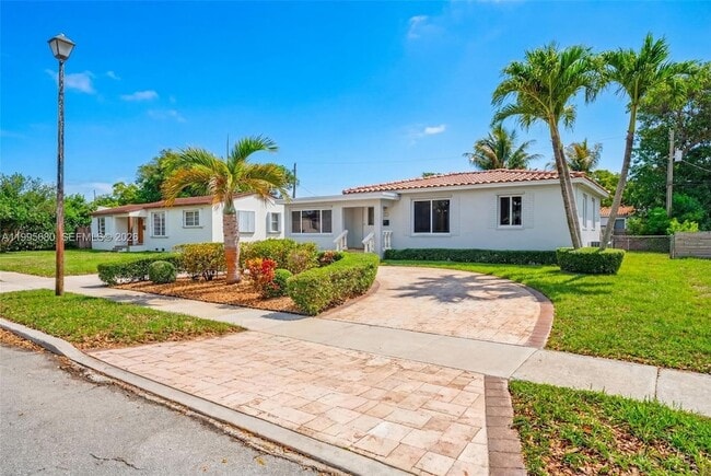 Foto del edificio - 6447 SW 10th St