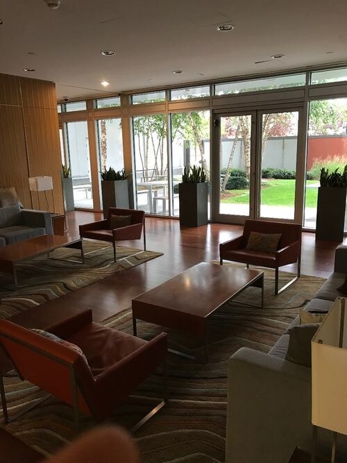 Foto del edificio - 100 Landsdowne St