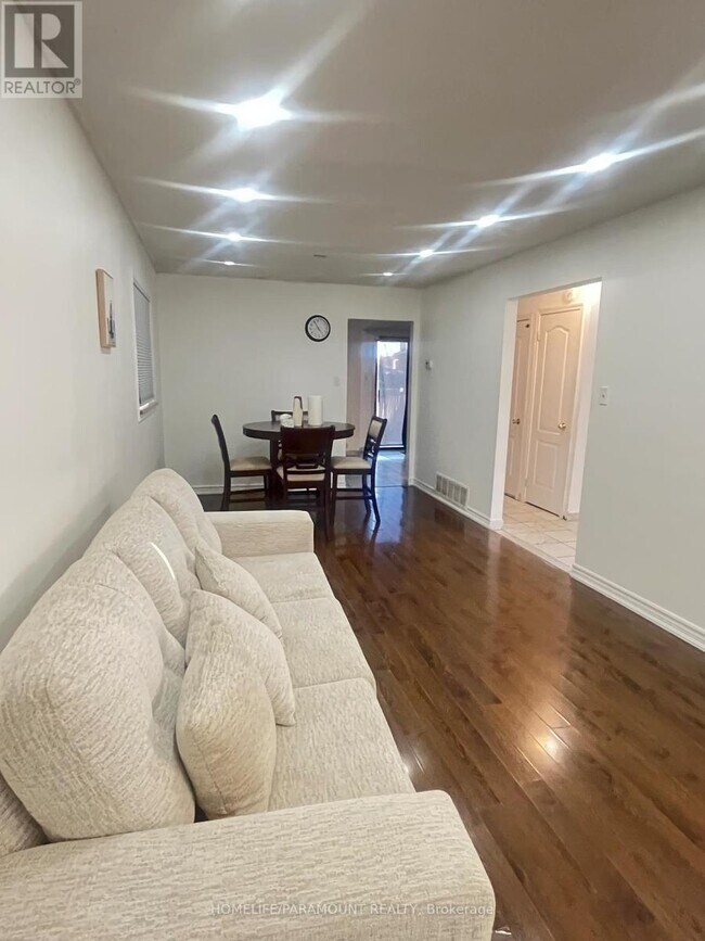 Photo du bâtiment - 14 McGraw Ave