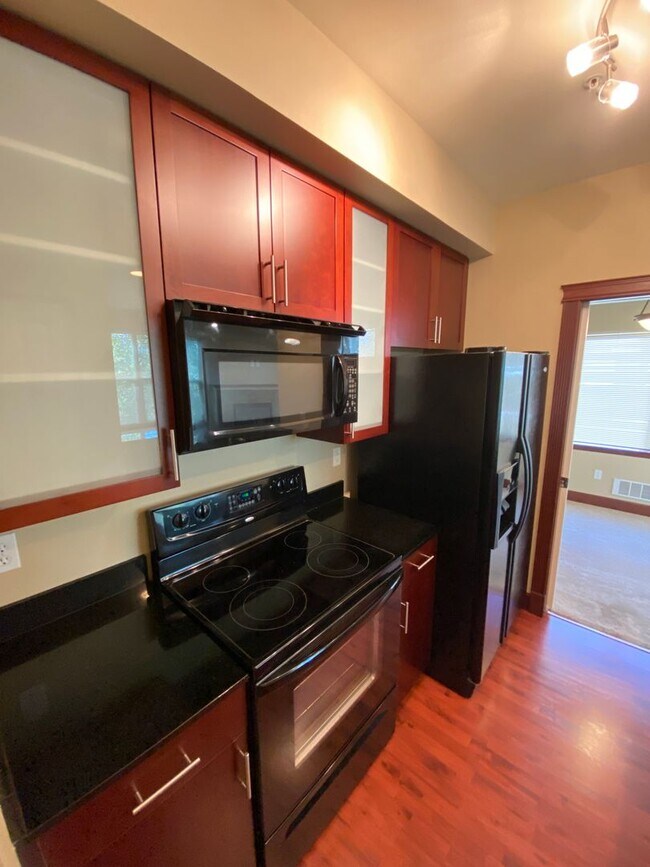 Foto del edificio - 259 W Bakerview Rd