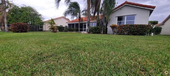 Building Photo - 5595 Egret Isle Trl