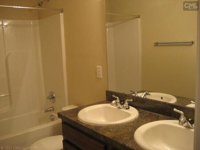 Foto del edificio - Lovely 4 bedroom 2 Bath Blythe Creek Subdi...