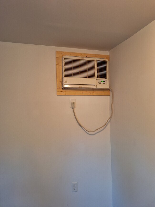 Foto del edificio - 1200 E 26th St