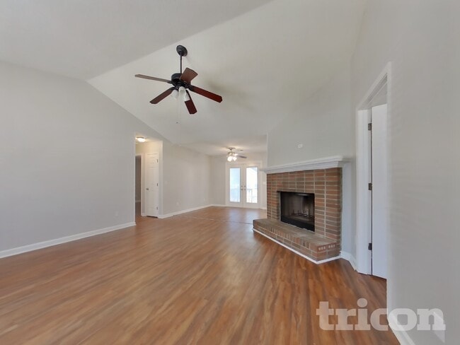 Foto del edificio - 101 Squire Rd