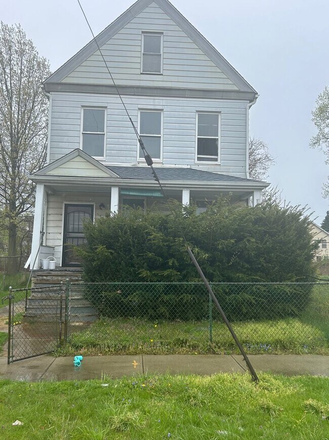 Foto del edificio - 985 E 74th St