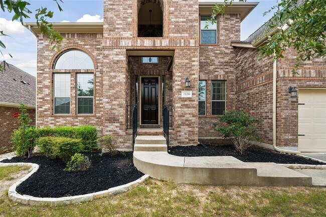 Foto del edificio - 2228 Lookout Knoll Dr