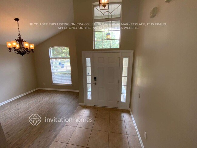 Foto del edificio - 1420 Blue Spring Ct