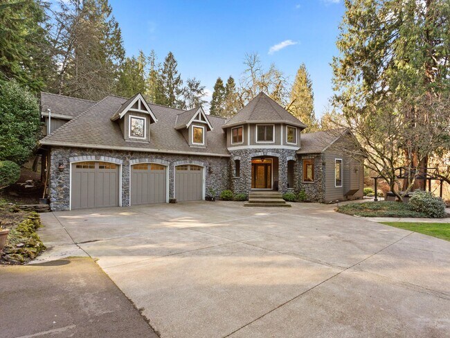 Building Photo - 4207 SE Aldercrest Rd