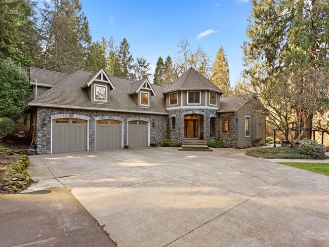 Foto del edificio - 4207 SE Aldercrest Rd