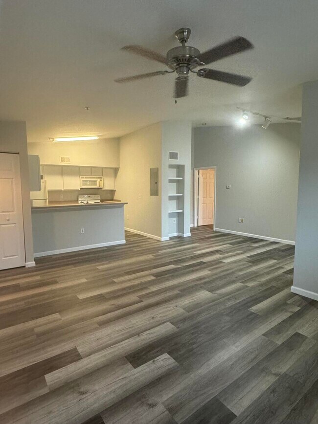 Foto del edificio - 131 SW Palm Dr