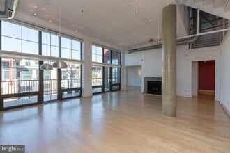 Building Photo - 2328 Champlain St NW