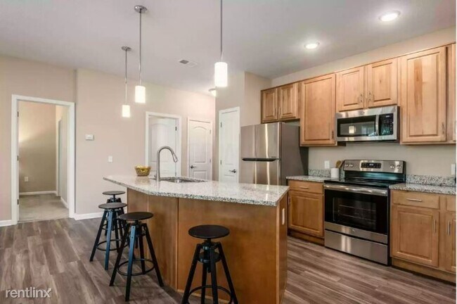 Building Photo - 2 br, 2 bath Condo - 222 Lake Cove Dr