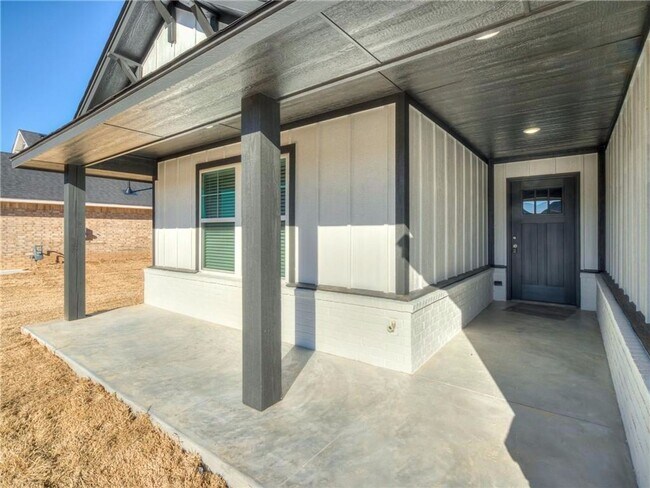 Building Photo - Wonderful 4 Bedroom 2 Bath Home - Harrah S...