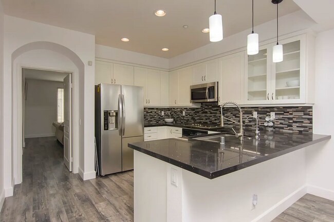 kitchen - 8301 Rio San Diego Dr