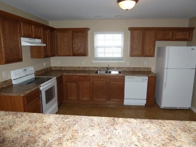 Foto del edificio - Gorgeous home in the Windhaven Shores Subd...