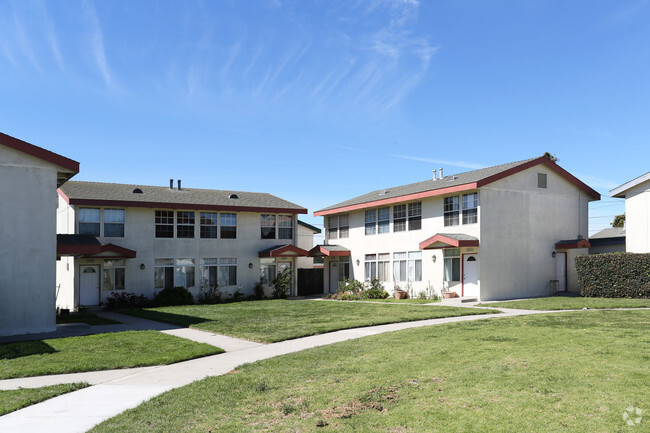 Building Photo - Pleasant Valley Village