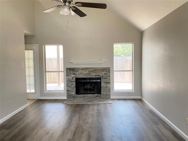 Building Photo - 1535 Collin Dr