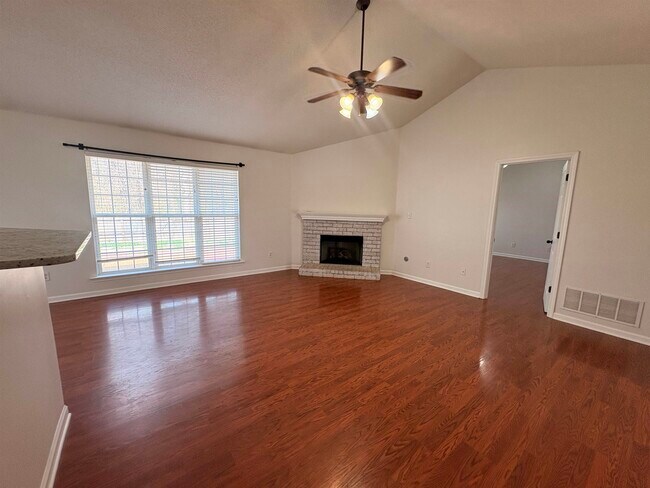 Foto del edificio - 11590 Milton Ridge Cove