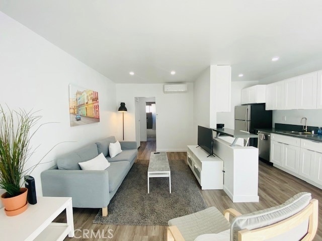 Photo - 11422 Iowa Ave Apartment