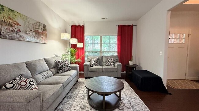 Foto del edificio - 1810 Kingsbridge Ct
