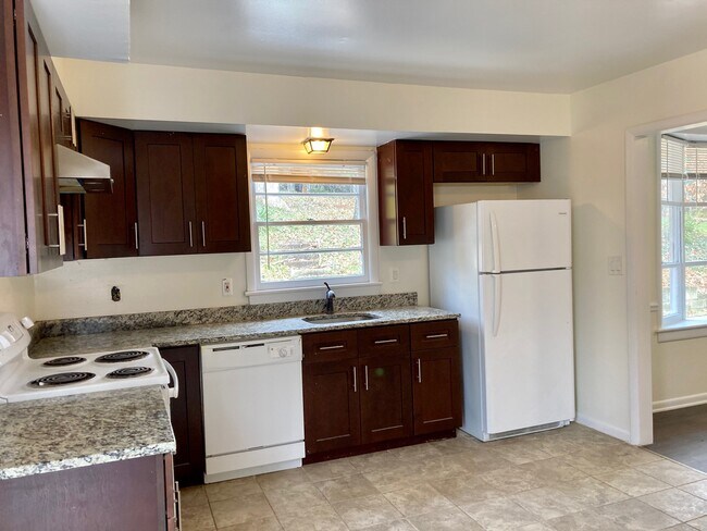 Building Photo - 9223 St Andrews Pl