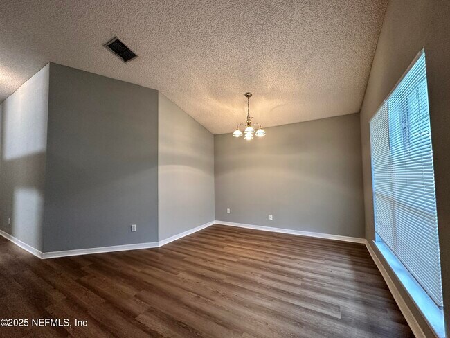 Building Photo - 2478 Aloha Ln