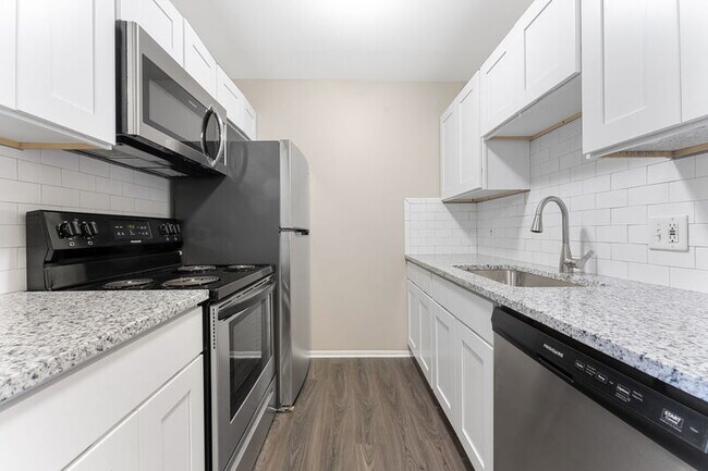 Photo - 31481 Block St Apartment