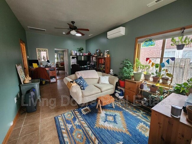 Foto del edificio - 2551 Worthington Ave