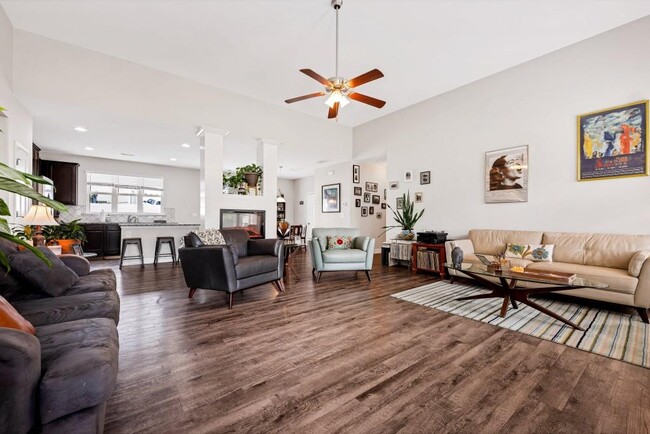 Building Photo - 1129 Abundance Dr