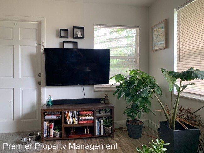 Foto del edificio - 2 br, 1 bath House - 3687 Seagrape