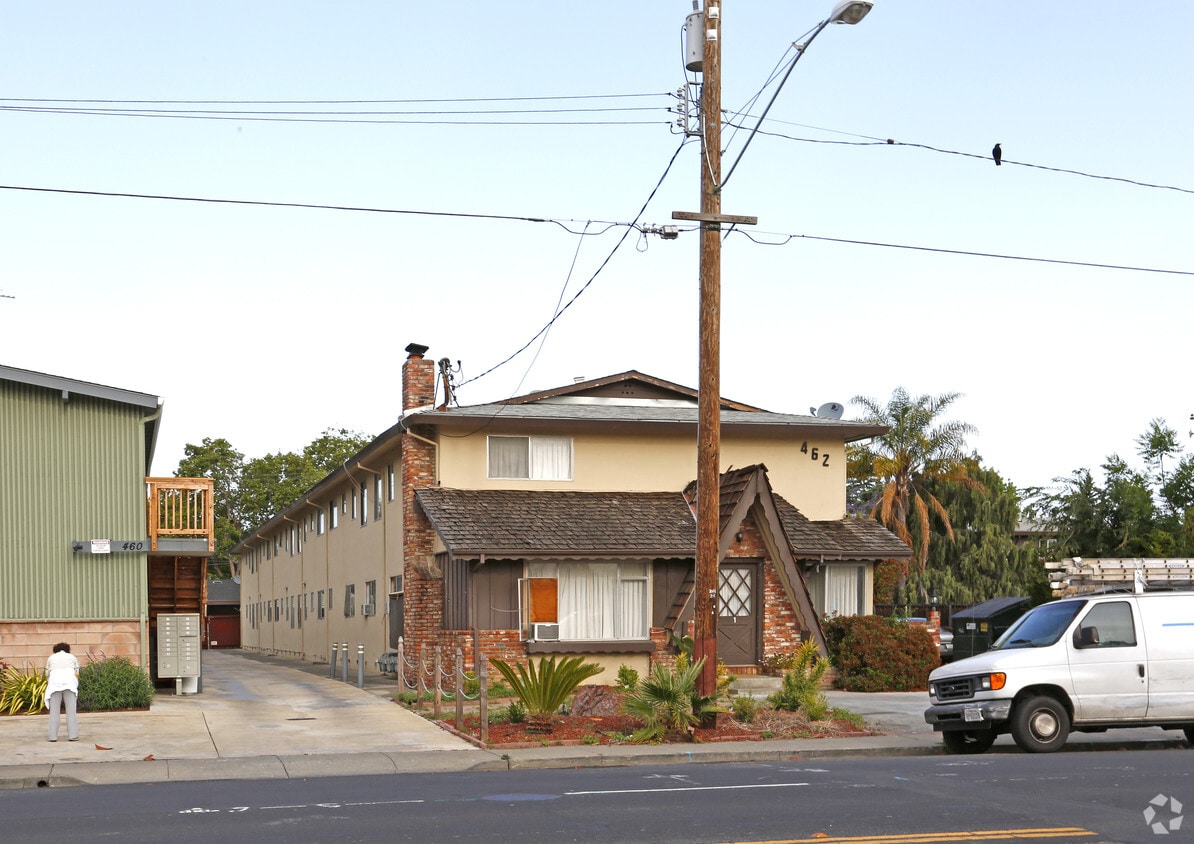 Building Photo - 462 N Winchester Blvd