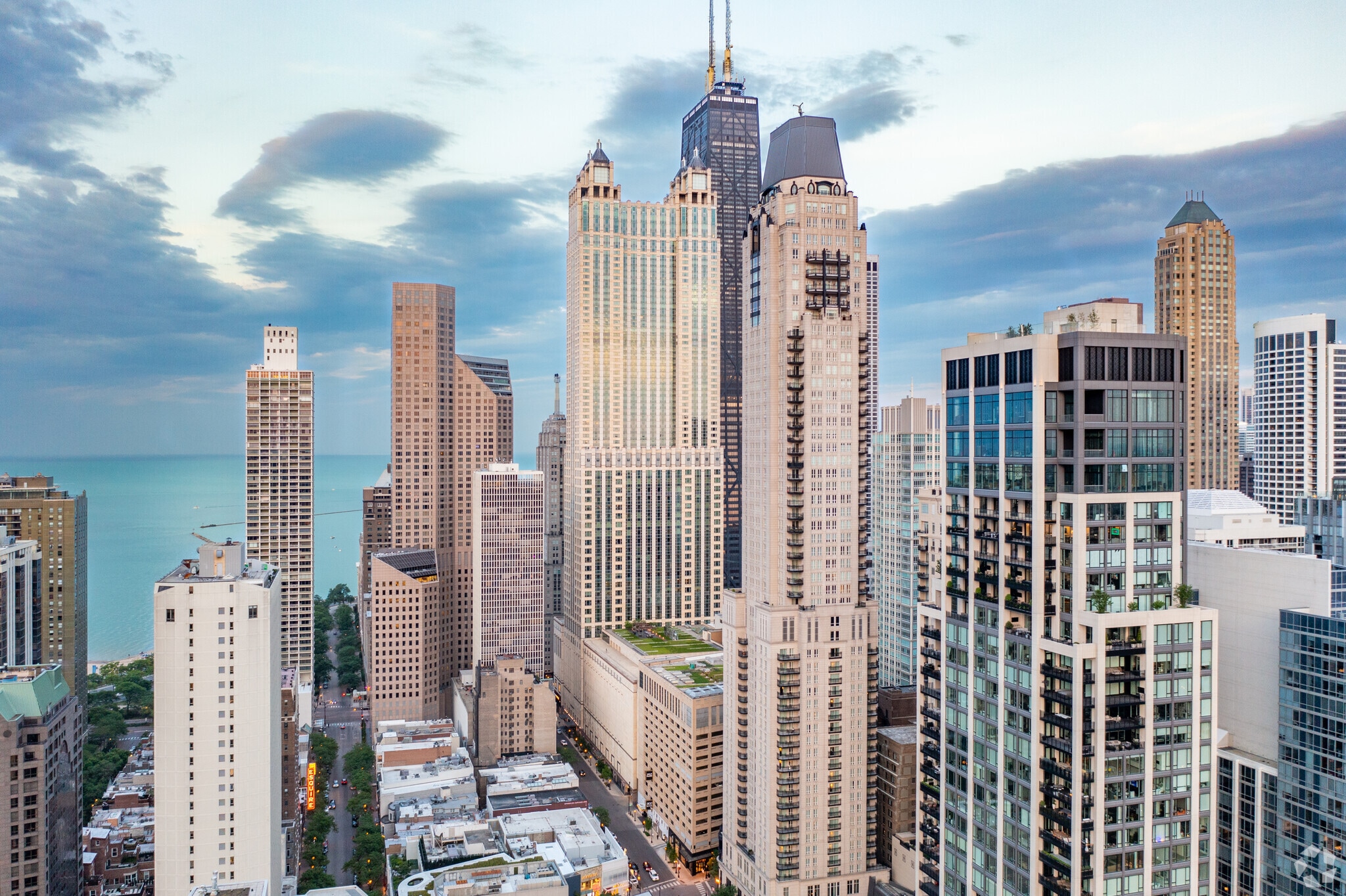 Residences 132 East Delaware Place