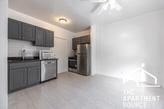 Building Photo - 1319.5 W Estes Ave