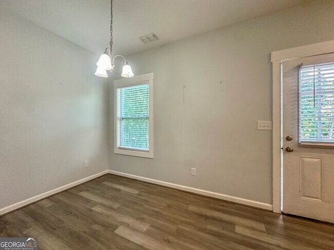 Building Photo - 3618 Griffin Dr