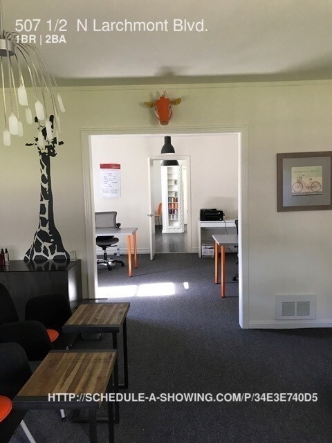 Foto del edificio - 507 1/2 N Larchmont Blvd