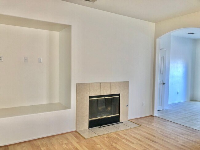 Foto del edificio - 14642 Polo Rd