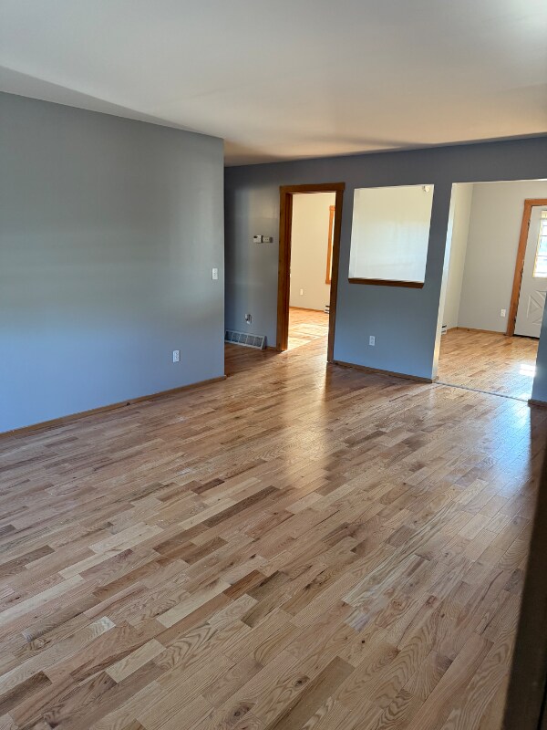 Foto del edificio - 1260 Loudon Rd