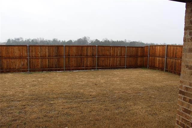 Building Photo - 5010 Flanagan Dr