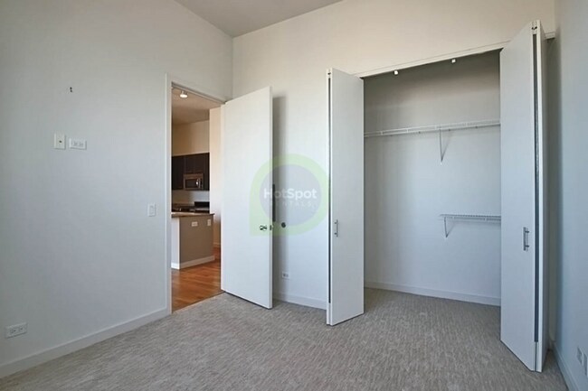 Foto del edificio - 941 W Huron St