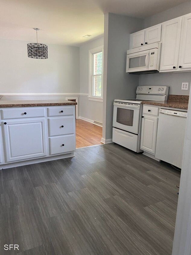 Building Photo - 4 br, 1.5 bath House - 7800 Mayland Drive
