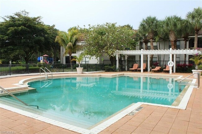 Foto del edificio - 2214 Arbour Walk Cir