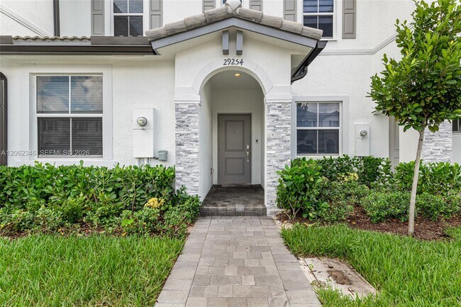 Foto del edificio - 29254 SW 163rd Ct