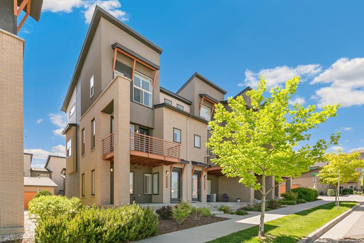Photo - 10069 Town Ridge Ln (Lone Tree, CO)