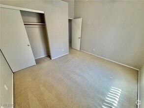 Building Photo - 5323 Estornino Ave