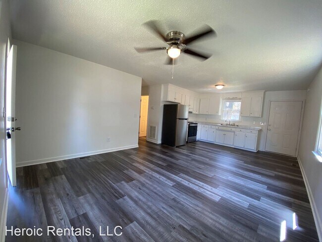 Building Photo - 2 br, 1 bath House - 118 E. James Street