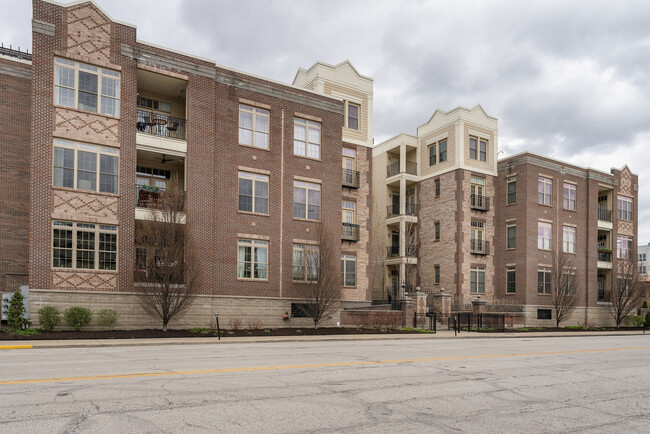 Foto del edificio - 450 E Ohio St