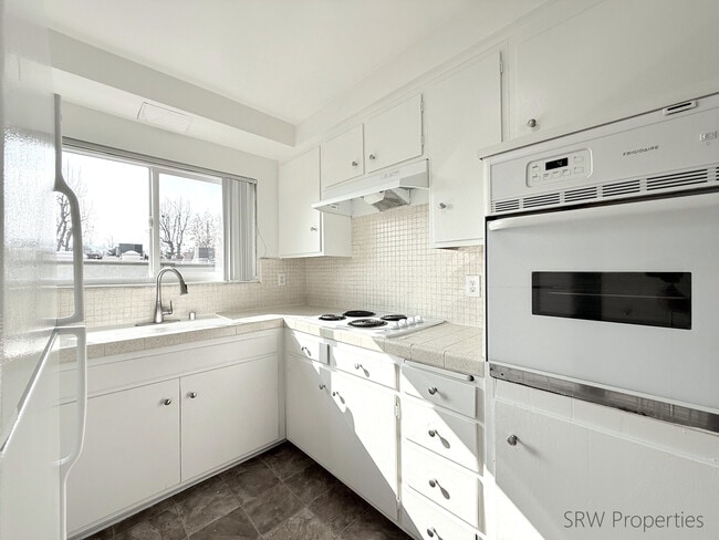 Building Photo - 4265 Colfax Ave